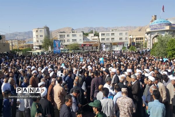 مراسم تشییع پیکر امام جمعه شهرستان کازرون