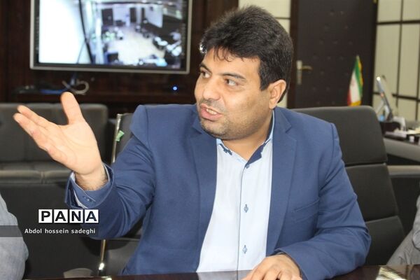 جلسه کار گروه استانی لباس فرم دانش‌آموزی استان بوشهر