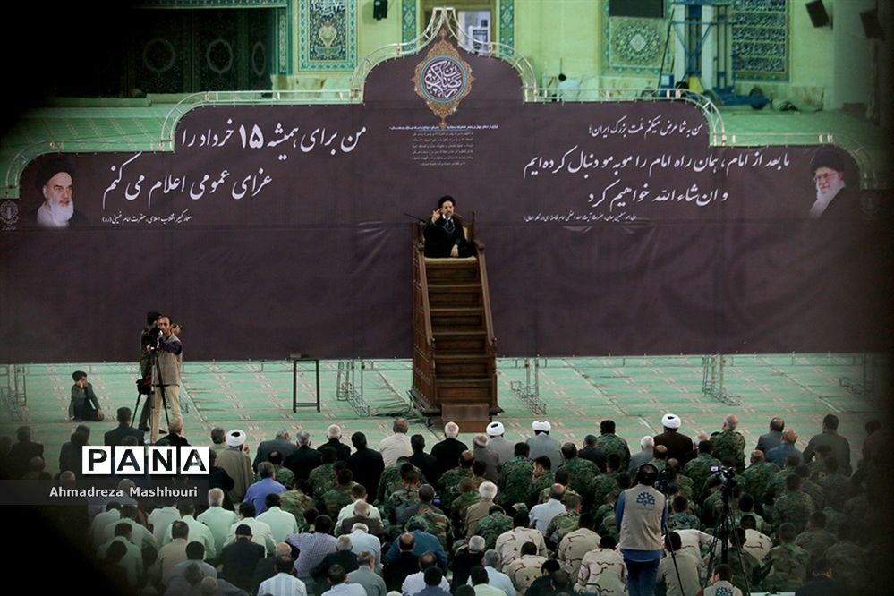 مراسم سالگرد ارتحال بنیان‌گزار جمهوری اسلامی ایران در مصلی امام خمینی تبریز