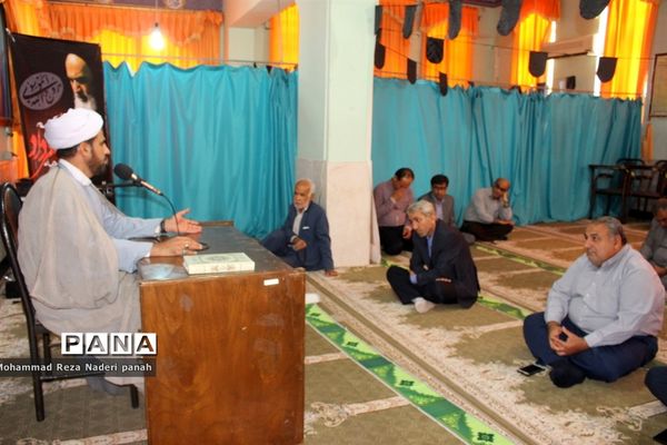 مراسم گرامیداشت سی امین سالگرد امام خمینی (ره) در آموزش و پرورش استان بوشهر