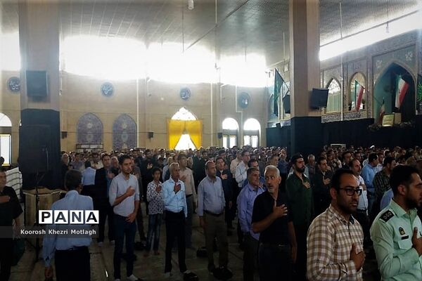 مراسم هفتمین روز درگذشت امام جمعه  شهرستان کازرون همراه با مراسم ارتحال امام خمینی (ره)