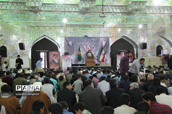 برگزاری مراسم سی امین سالگردارتحال ملکوتی حضرت امام (ره) در شیراز