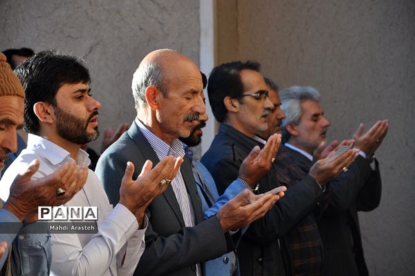 نماز عیدسعیدفطر درشهرستان خوسف خراسان جنوبی