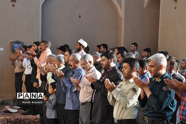 نماز عیدسعیدفطر درشهرستان خوسف خراسان جنوبی
