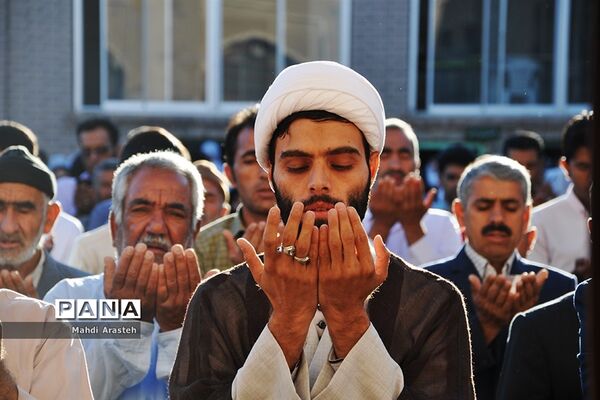 نماز عیدسعیدفطر درشهرستان خوسف خراسان جنوبی