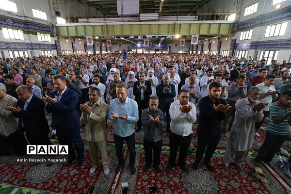 برگزاری نماز عید سعید فطر در مصلی جزیره کیش