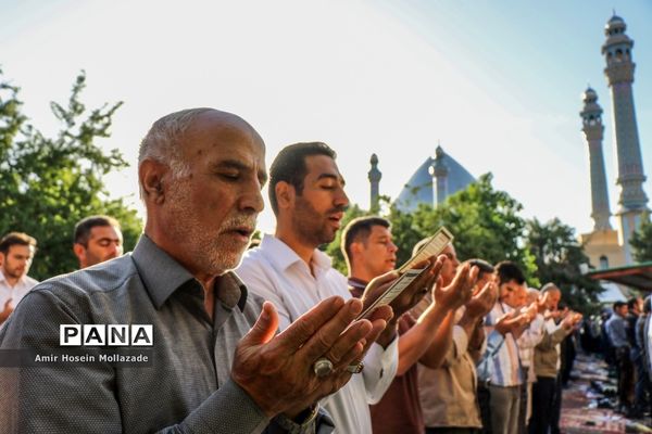 اقامه نماز عید سعید فطر در ارومیه