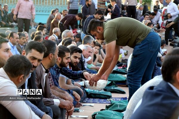 اقامه نماز عید سعید فطر در ارومیه