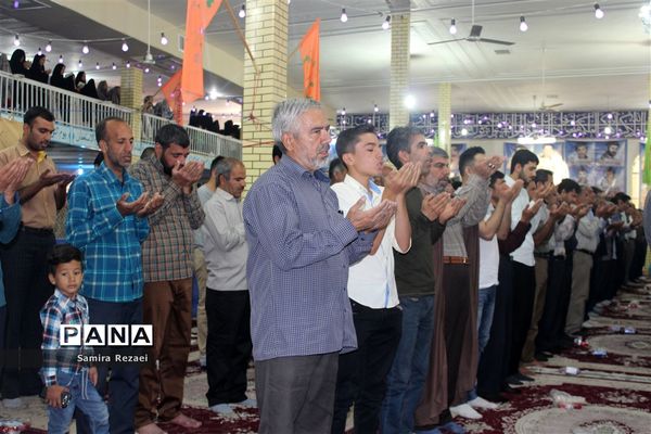 اقامه نماز عید سعید فطر در خاوران شهرستان جهرم