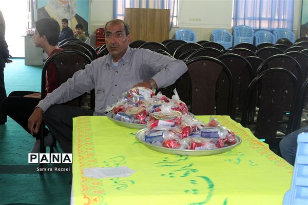 اقامه نماز عید سعید فطر در خاوران شهرستان جهرم