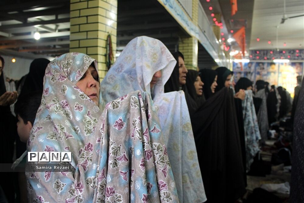 اقامه نماز عید سعید فطر در خاوران شهرستان جهرم