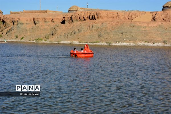 رنج کشیدن دریاچه مصنوعی گواب شهرستان خوسف