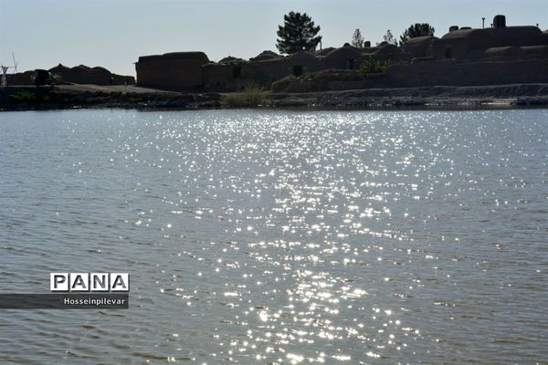 رنج کشیدن دریاچه مصنوعی گواب شهرستان خوسف