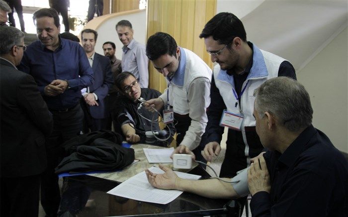 استاندار زنجان به کمپین بسیج ملی کنترل فشارخون استان زنجان پیوست