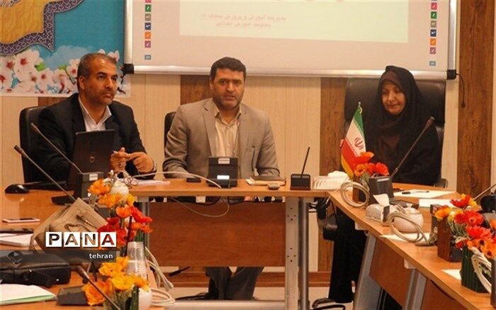 دواری: مدرسه  سازمان مستقلی است که  باید قدرت تصمیم‌گیری و تصمیم سازی داشته باشد