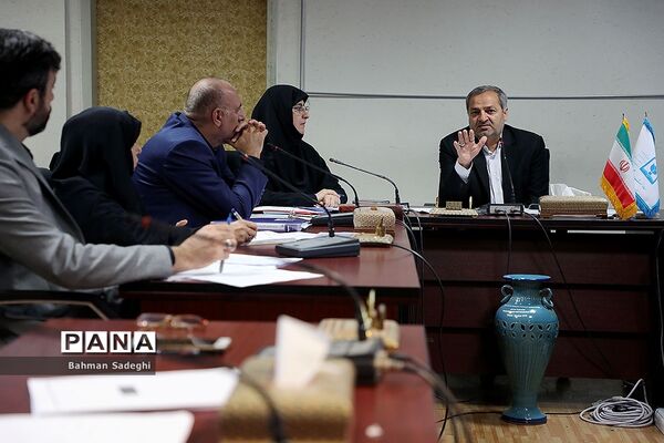 جلسه شورای سیاستگذاری ساماندهی مد و لباس وزارت آموزش و پرورش