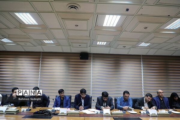 نشست صمیمی وزیر آموزش و پرورش با نمایندگان تشکل‌های دانشجویی دانشگاه تربیت دبیر شهیدرجایی