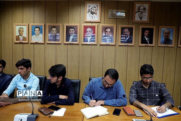 نشست صمیمی وزیر آموزش و پرورش با نمایندگان تشکل‌های دانشجویی دانشگاه تربیت دبیر شهیدرجایی