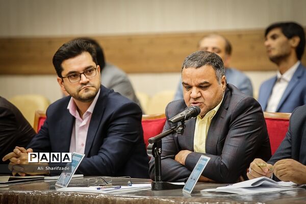 نشست صمیمی وزیرآموزش و پرورش با مدیران رسانه