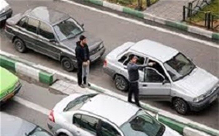برخورد با مسافربر‌های شخصی در ارومیه