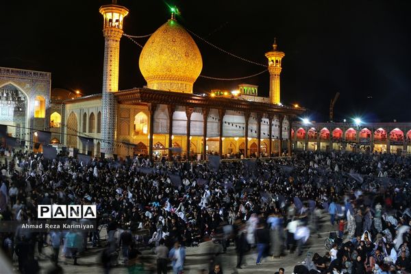 مراسم احیا شب بیست و سوم در حرم مطهر شاهچراغ (ع)