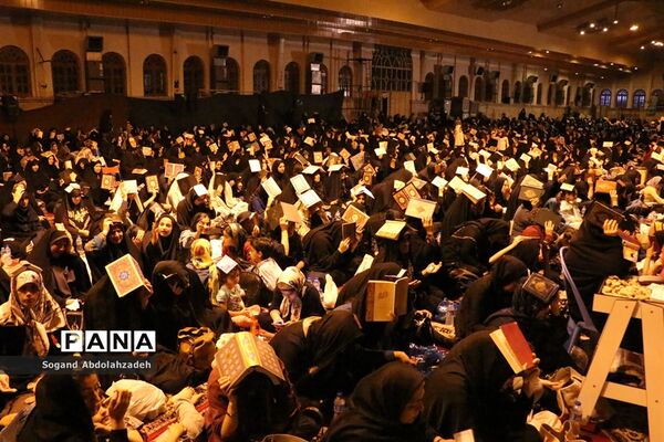 مراسم شب احیا بیست و سوم ماه رمضان در مصلی مرکز مازندران