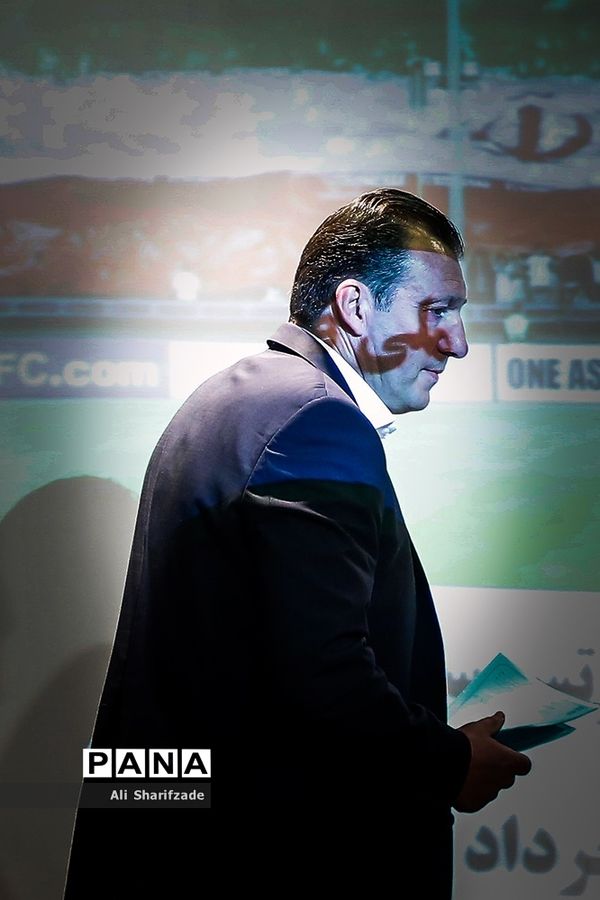 معارفه رسمی «مارک ویلموتس» سرمربی جدید تیم ملی فوتبال