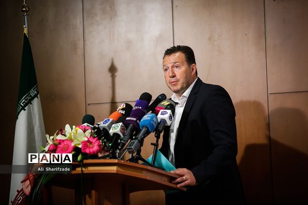 معارفه رسمی «مارک ویلموتس» سرمربی جدید تیم ملی فوتبال