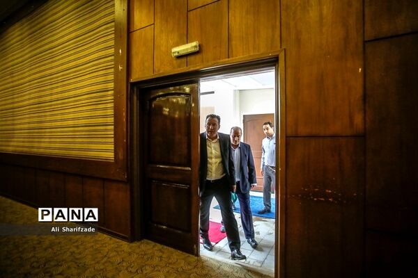 معارفه رسمی «مارک ویلموتس» سرمربی جدید تیم ملی فوتبال