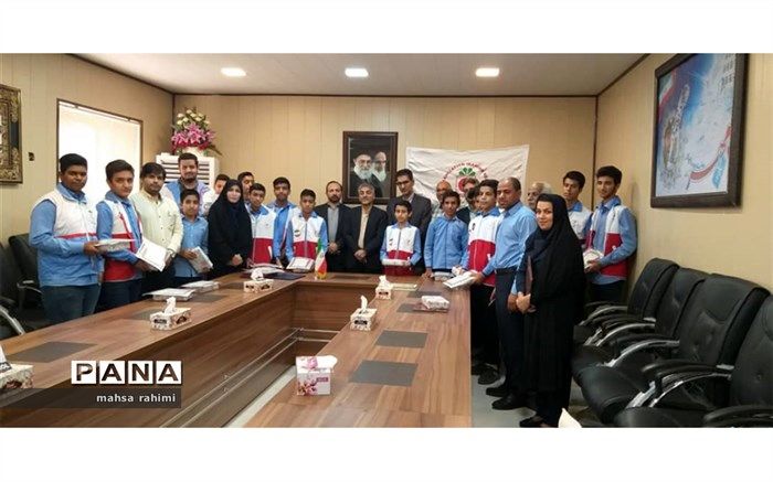 تقدیر از اعضای برتر مسابقات شهرستانی طرح دادرس آبادان