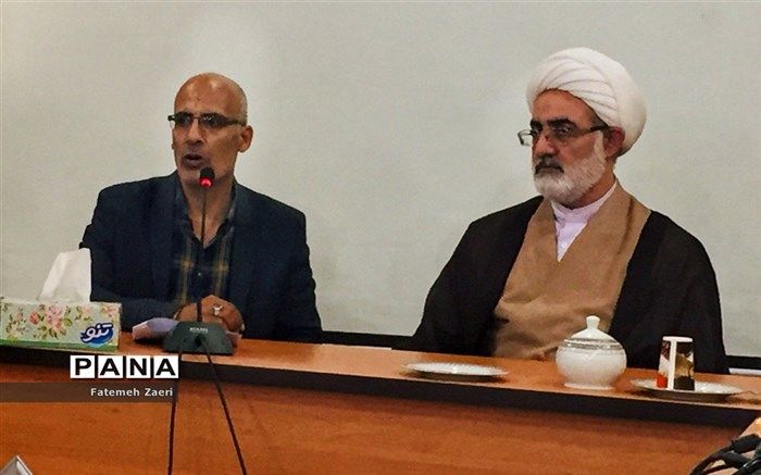 راهیابی 14 نفر از دانش آموزان لامرد به مرحله استانی مسابقات قرآن‌و‌عترت