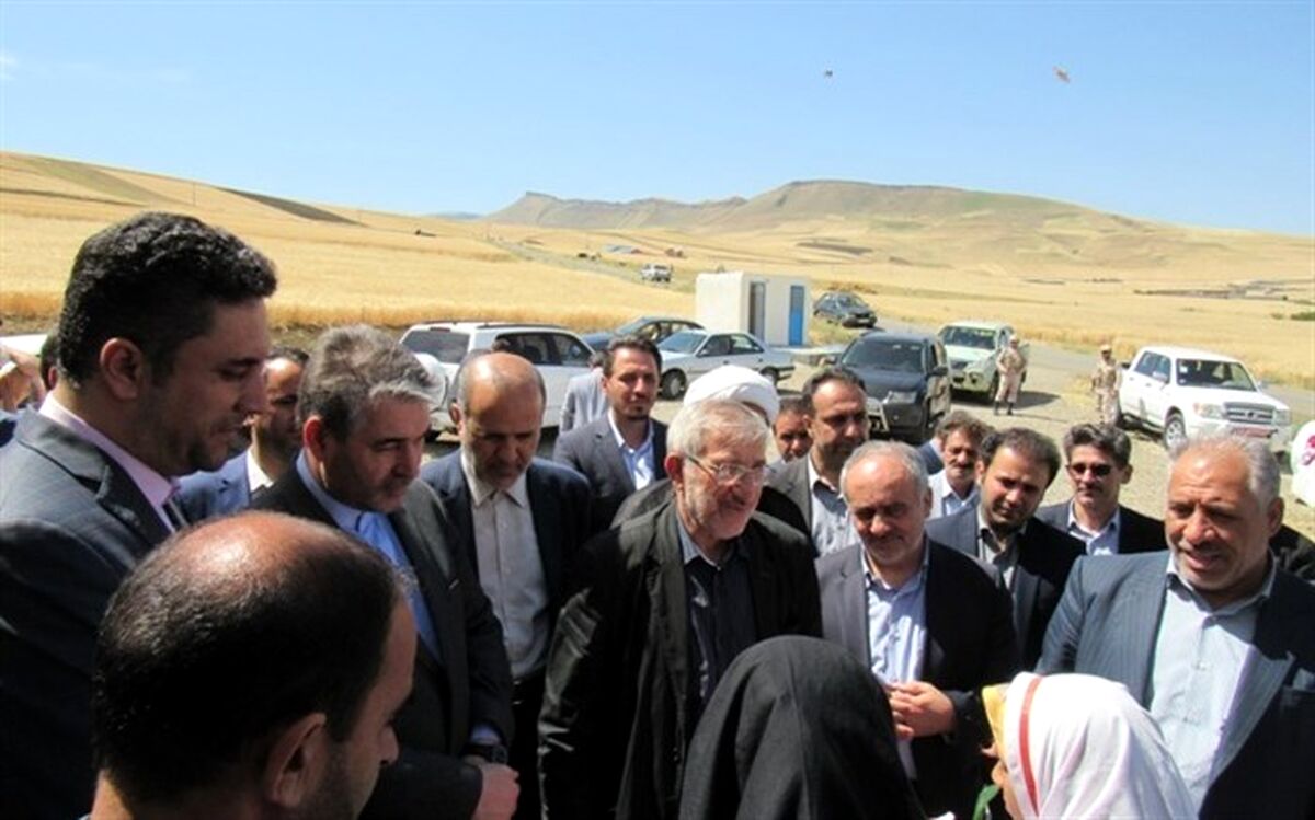 بازدید رئیس بنیاد مستضعفان کشور از مدارس شهرستان گرمی