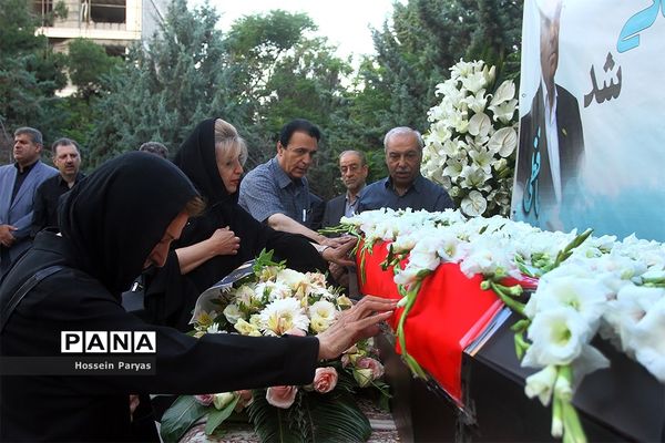 مراسم وداع با محمدرضا حافظی، رئیس جامعه خیرین مدرسه ساز کشور