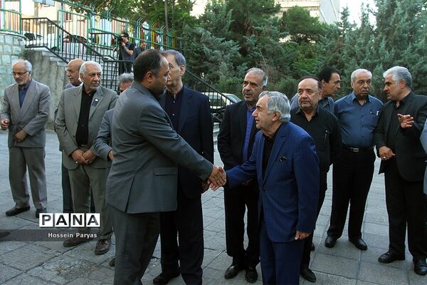 مراسم وداع با محمدرضا حافظی، رئیس جامعه خیرین مدرسه ساز کشور