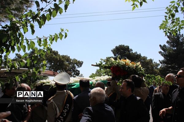 روح بزرگ مردمدرسه ساز ایران در خانه ابدی آرام گرفت