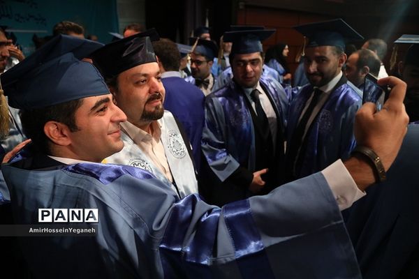 یازدهمین  مراسم دانش آموختگی دانشجویان پردیس بین الملل دانشگاه شریف جزیره کیش