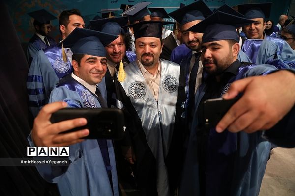 یازدهمین  مراسم دانش آموختگی دانشجویان پردیس بین الملل دانشگاه شریف جزیره کیش