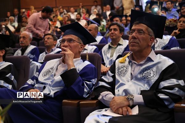 یازدهمین  مراسم دانش آموختگی دانشجویان پردیس بین الملل دانشگاه شریف جزیره کیش