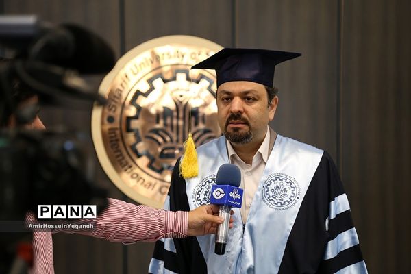 یازدهمین  مراسم دانش آموختگی دانشجویان پردیس بین الملل دانشگاه شریف جزیره کیش