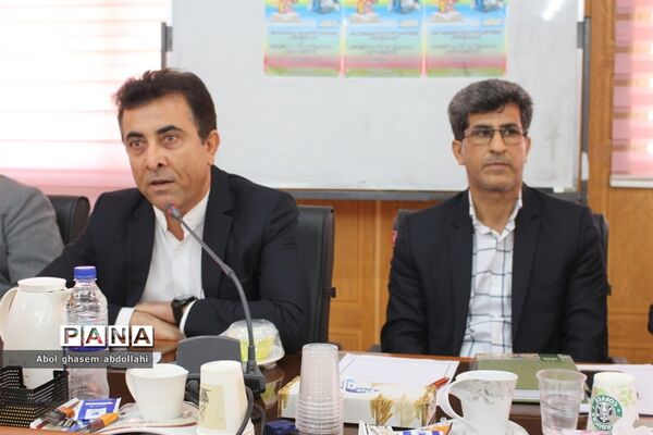 تجلیل از برگزیدگان مسابقات علمی تخصصی  و روش‌های برتر تدریس معلمان بوشهر-1