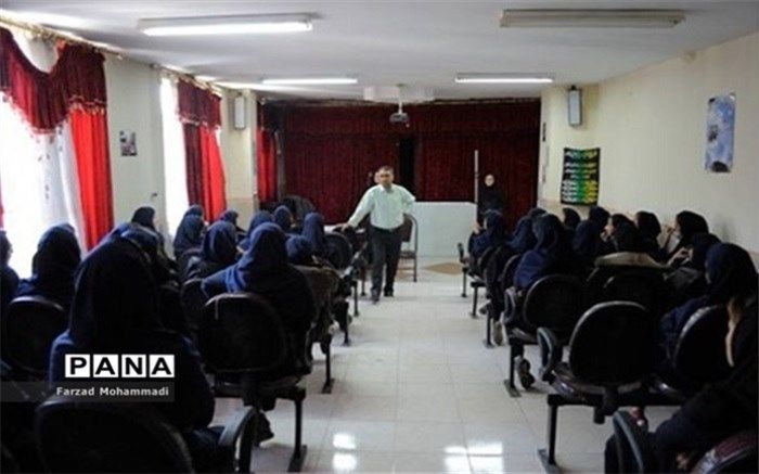 اجرای طرح های  آموزشی در مدارس آموزش و پرورش چهاردانگه