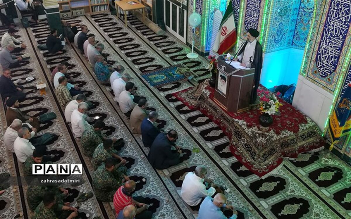 امام جمعه خاورشهر: مذاکره در شرایط کنونی  اعطای مجوز به دشمن است