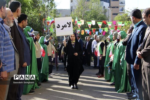 افتتاحیه سی وهفتمین دوره مسابقات قرآن وعترت ونماز