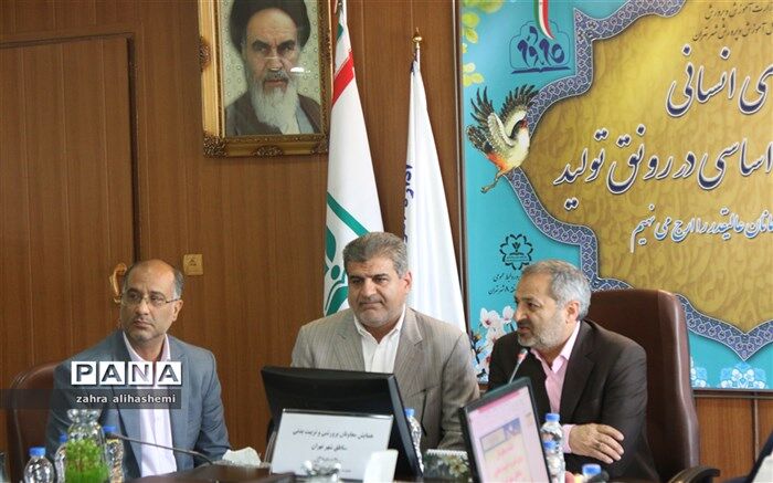 کاظمی: آموزش و پرورش نه در منابع نه در ساختار و نه در احیای ظرفیت‌های موجود جدی گرفته نشده است