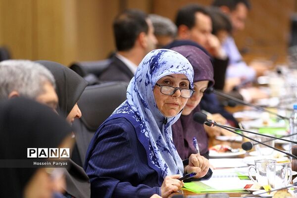 اولین نشست هم‌اندیشی اساتید دانشگاه‌های علوم تربیتی با سرپرست وزارت آموزش‌وپرورش