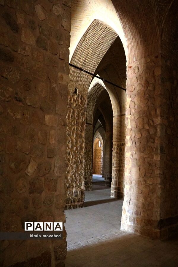 مسجد آدینه، عتیق شهر شیراز