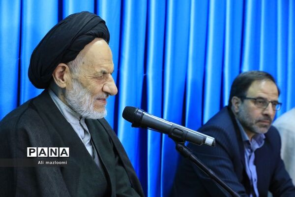 دیدار اعضای شورای عالی بسیج اساتید استان با نماینده ولی فقیه