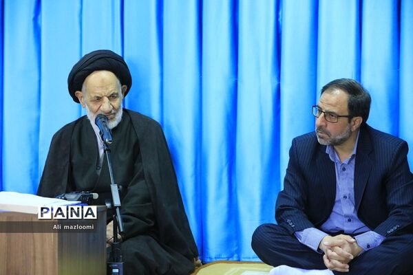 دیدار اعضای شورای عالی بسیج اساتید استان با نماینده ولی فقیه