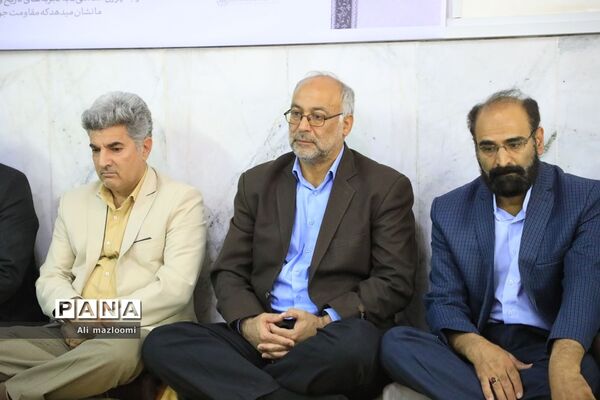 دیدار اعضای شورای عالی بسیج اساتید استان با نماینده ولی فقیه