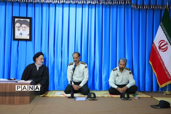 دیدار رئیس پلیس و پرسنل مواد مخدر استان با نماینده ولی فقیه در خراسان جنوبی